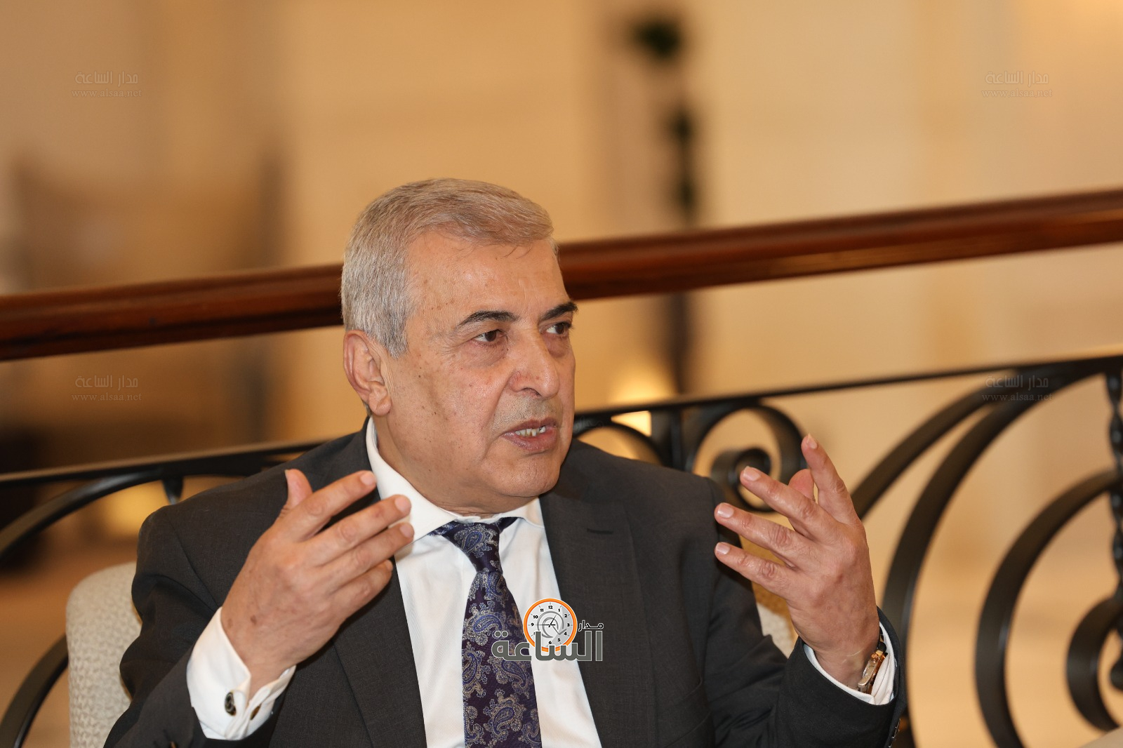 Madar Al-Saa Images 0.3893248420854969