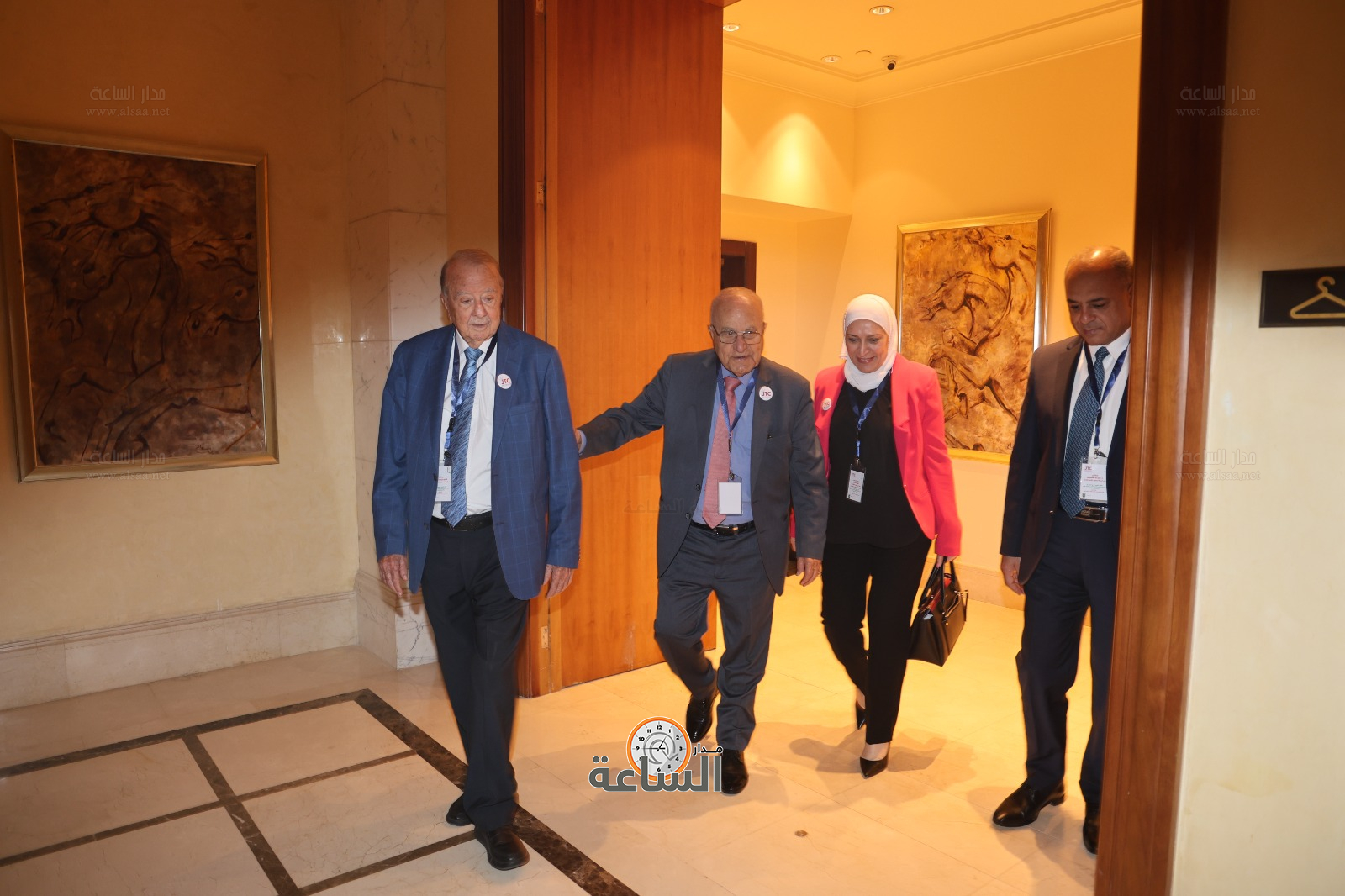 Madar Al-Saa Images 0.8248352239856347