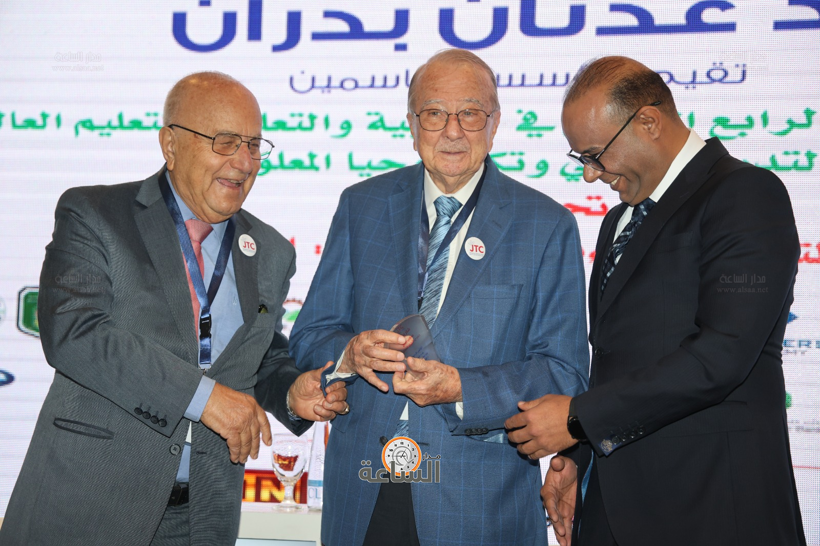 Madar Al-Saa Images 0.007521672754514319