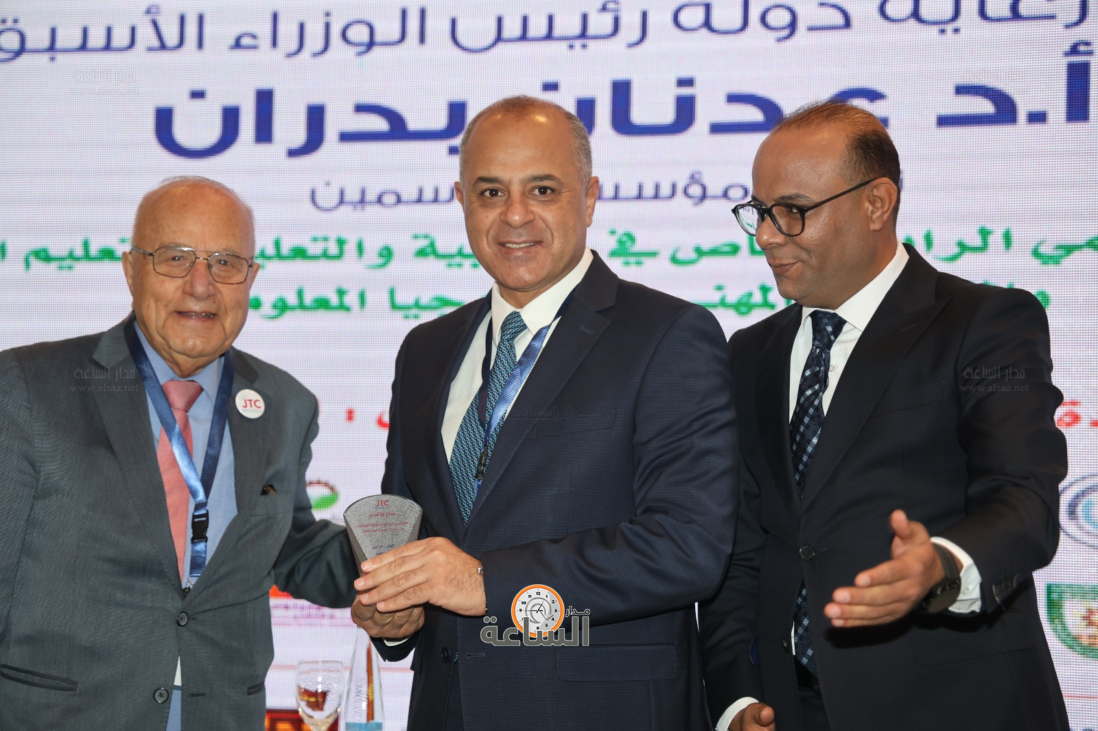 Madar Al-Saa Images 0.4418942981887112