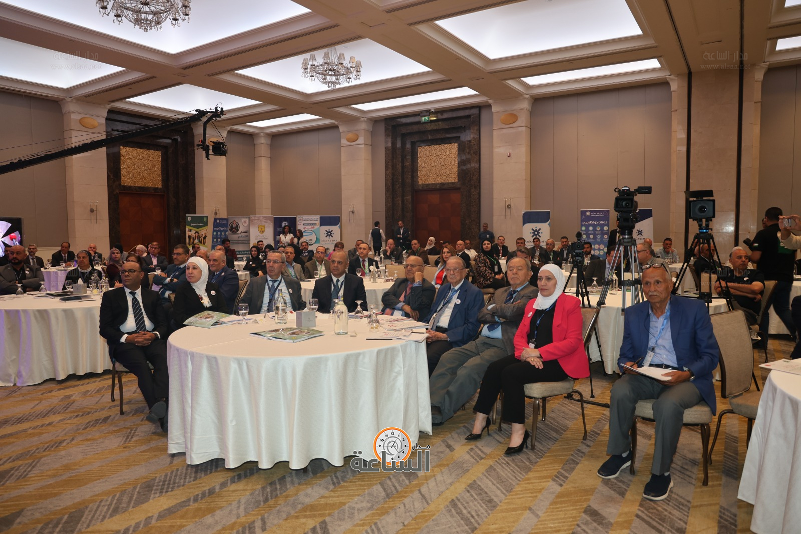 Madar Al-Saa Images 0.463972849629682