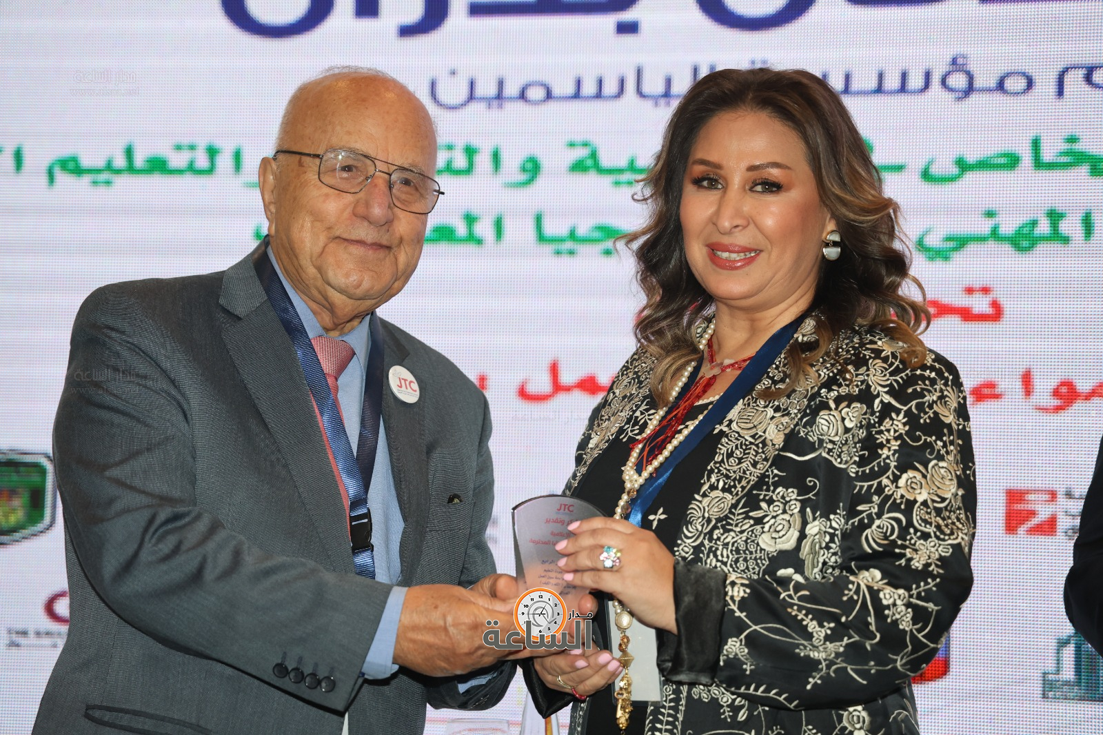 Madar Al-Saa Images 0.48752430059444196