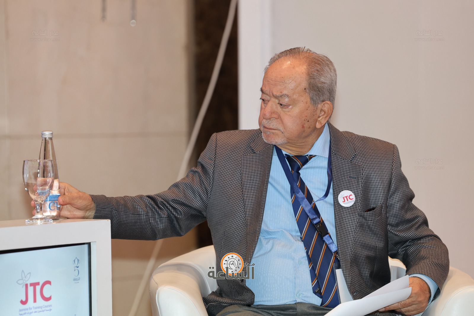 Madar Al-Saa Images 0.49278504075465923