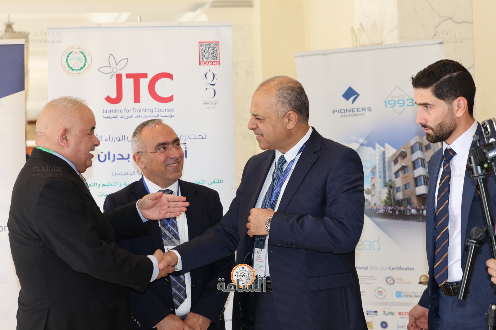 Madar Al-Saa Images 0.6200685045540473