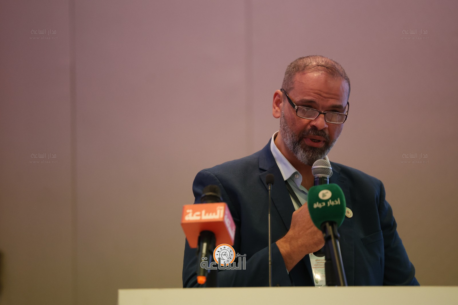 Madar Al-Saa Images 0.657316815829128