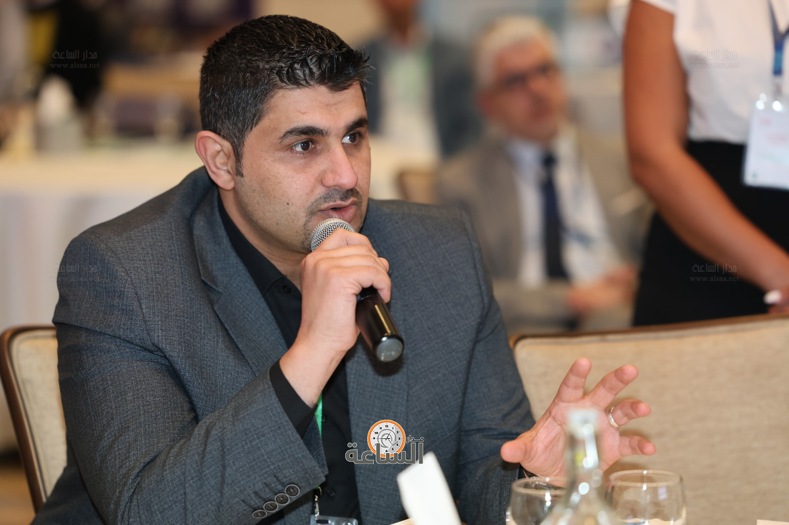 Madar Al-Saa Images 0.39054257143918836