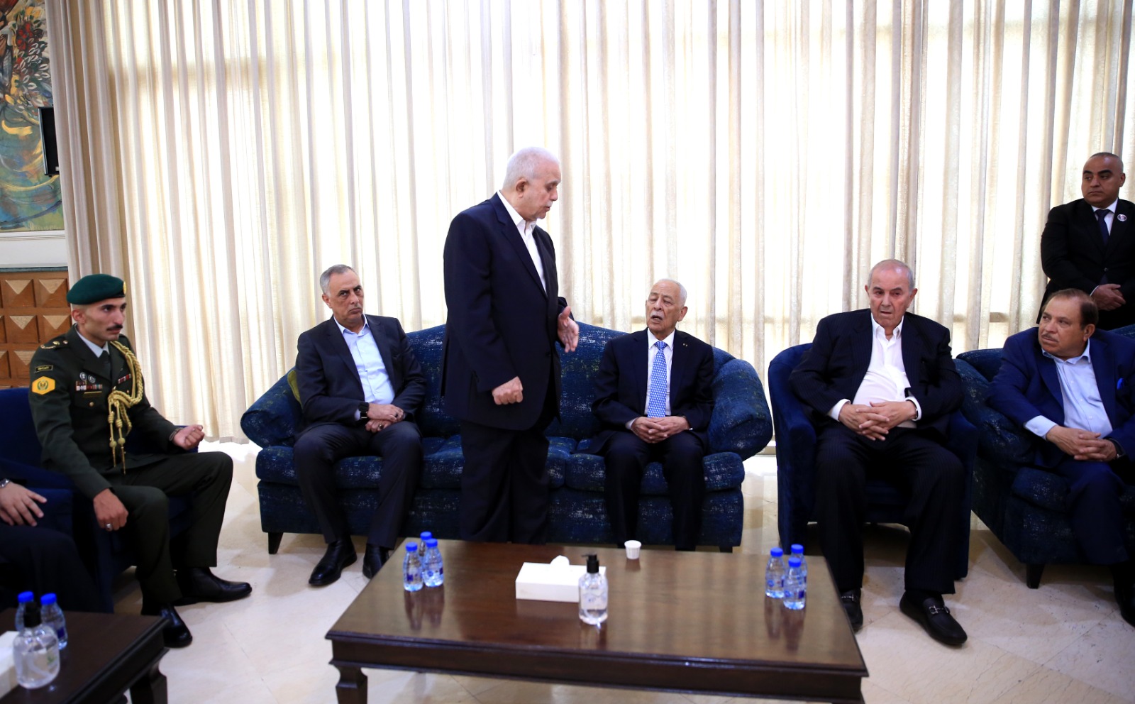 Madar Al-Saa Images 0.741128414079707