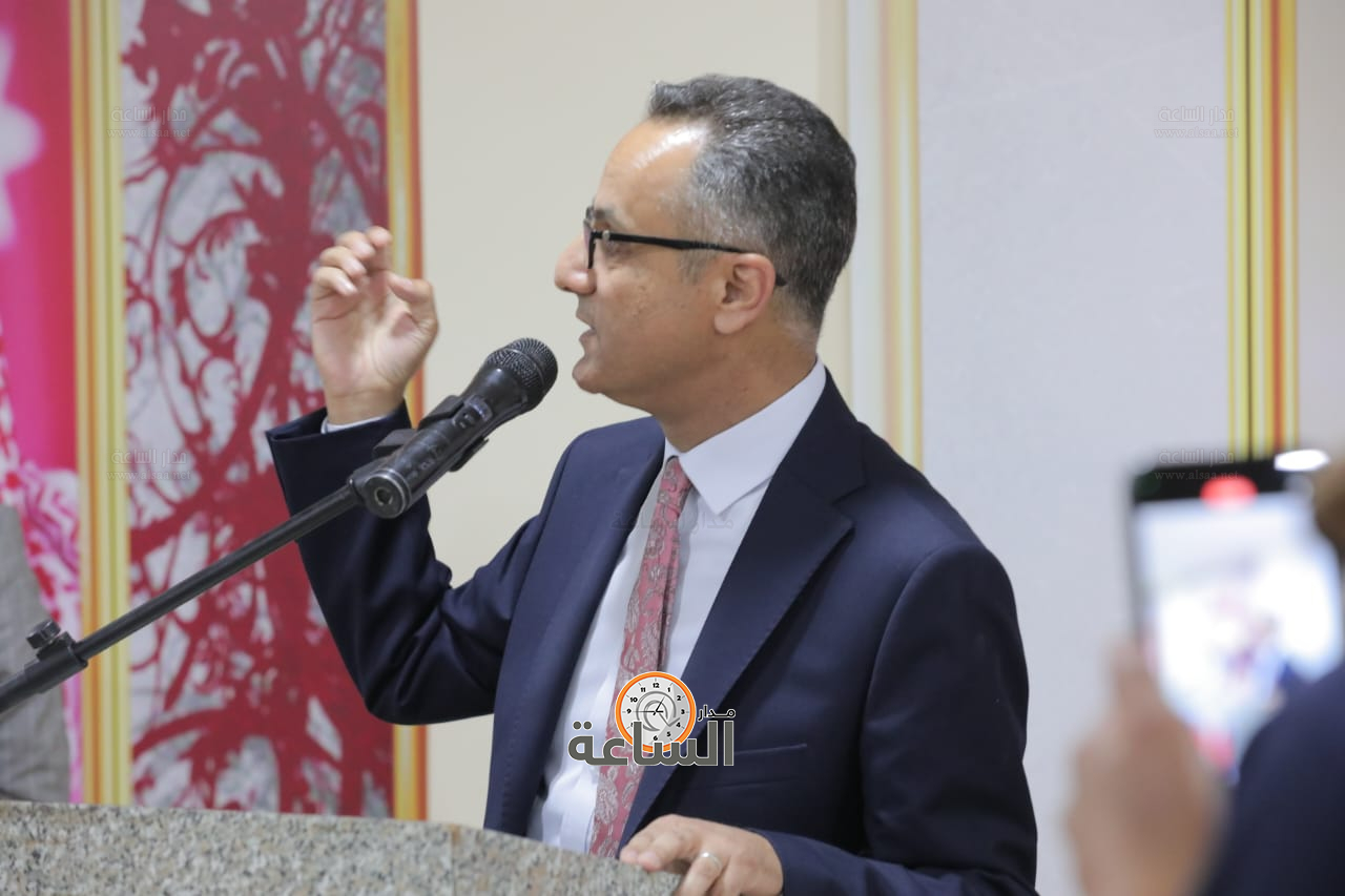 Madar Al-Saa Images 0.36726673891285566