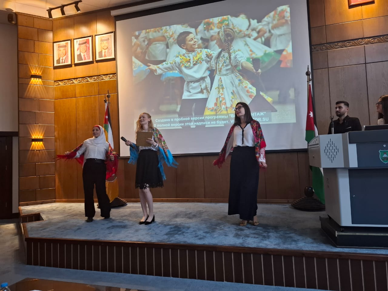 Madar Al-Saa Images 0.9990542681998424