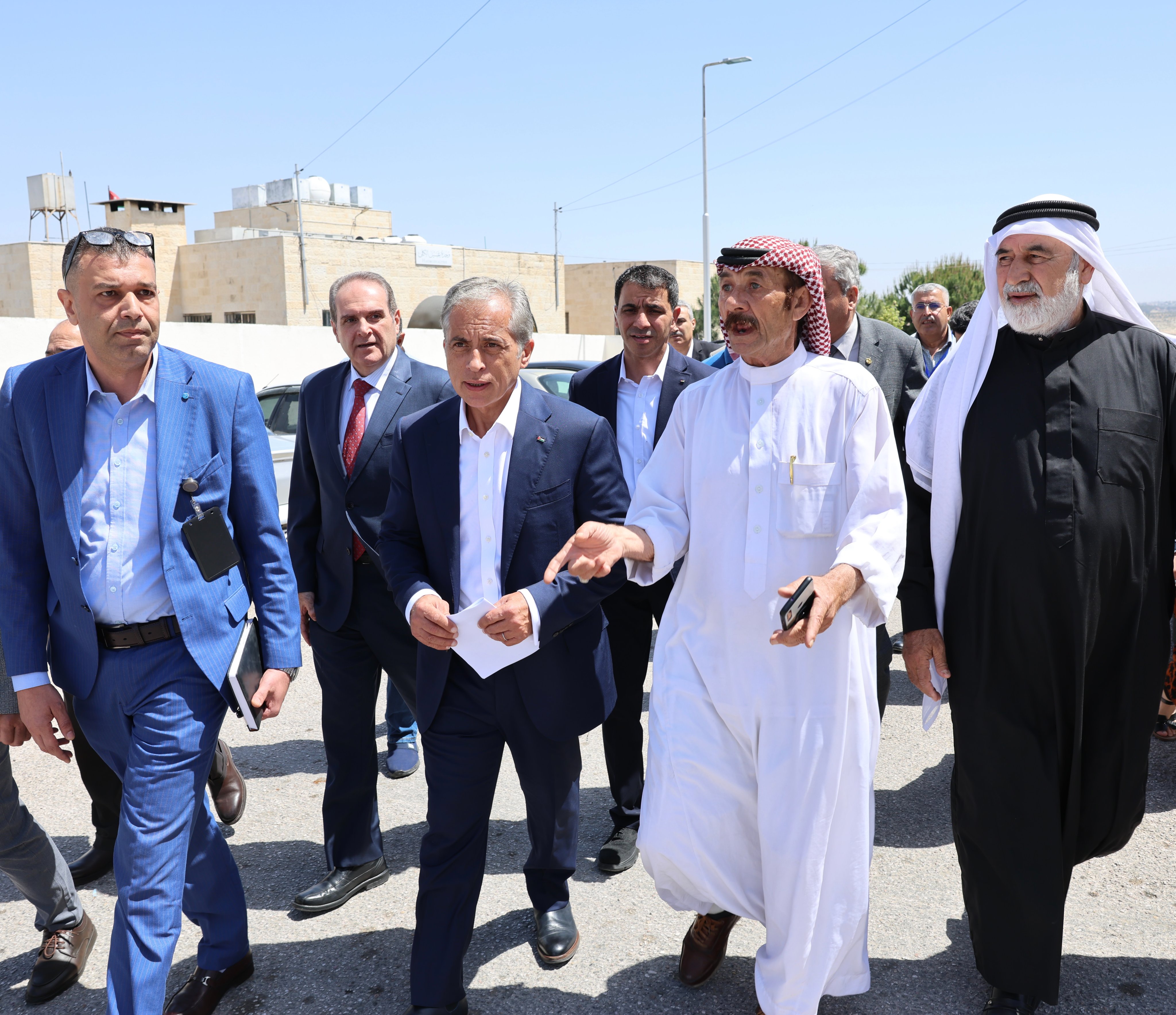 Madar Al-Saa Images 0.7765947563243989