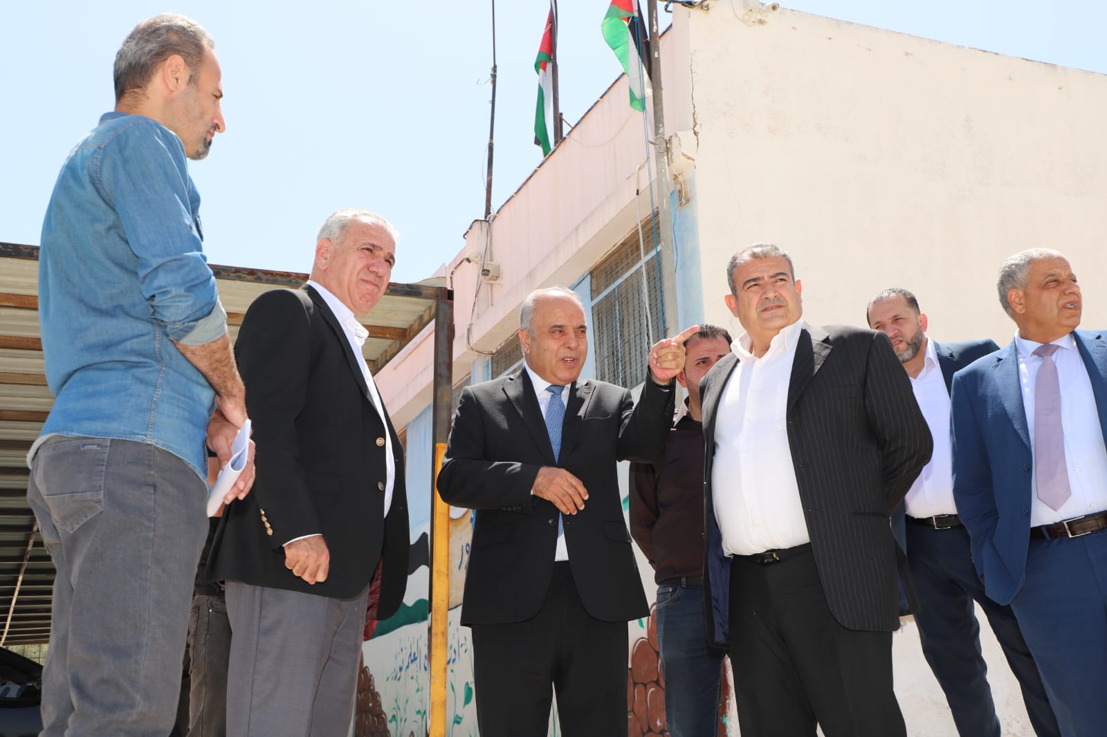 Madar Al-Saa Images 0.35474836485340855