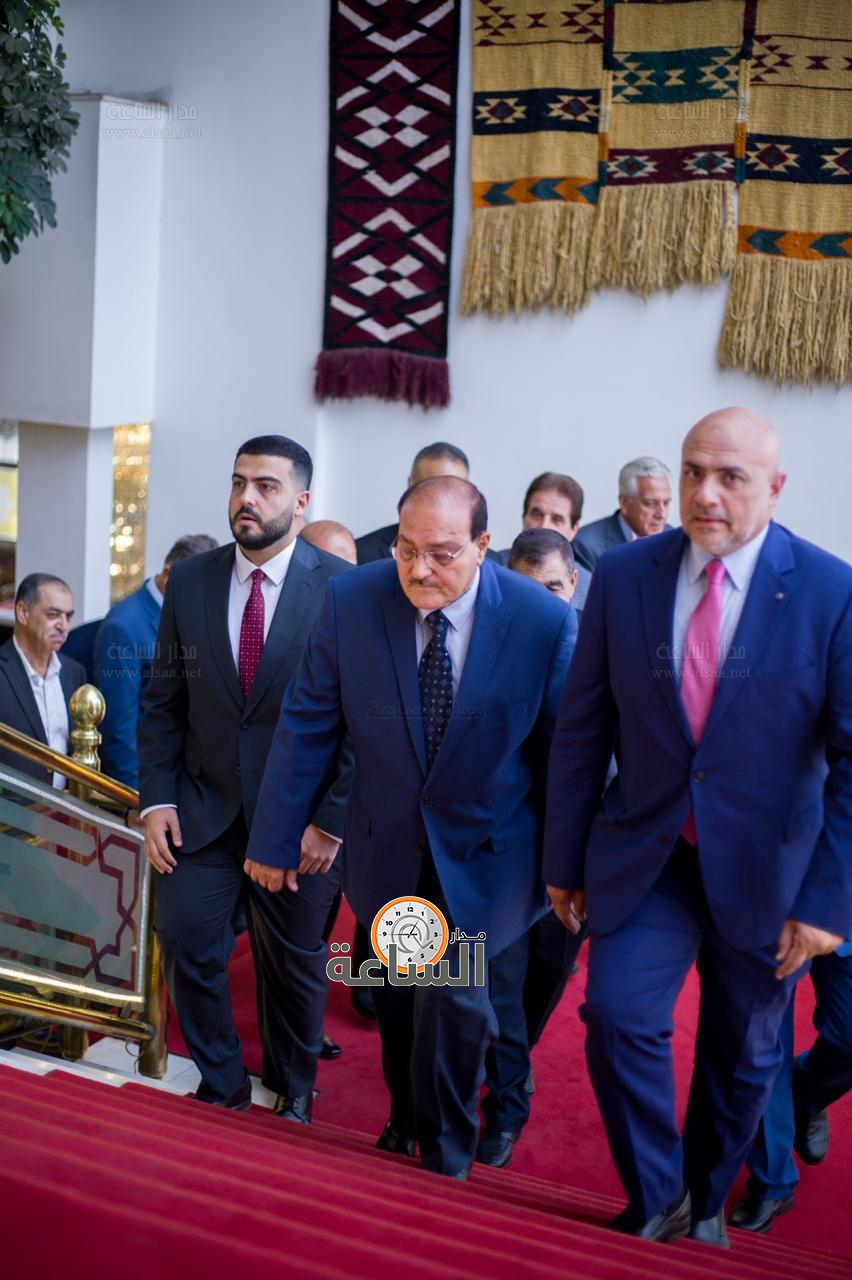 Madar Al-Saa Images 0.6831622984614883