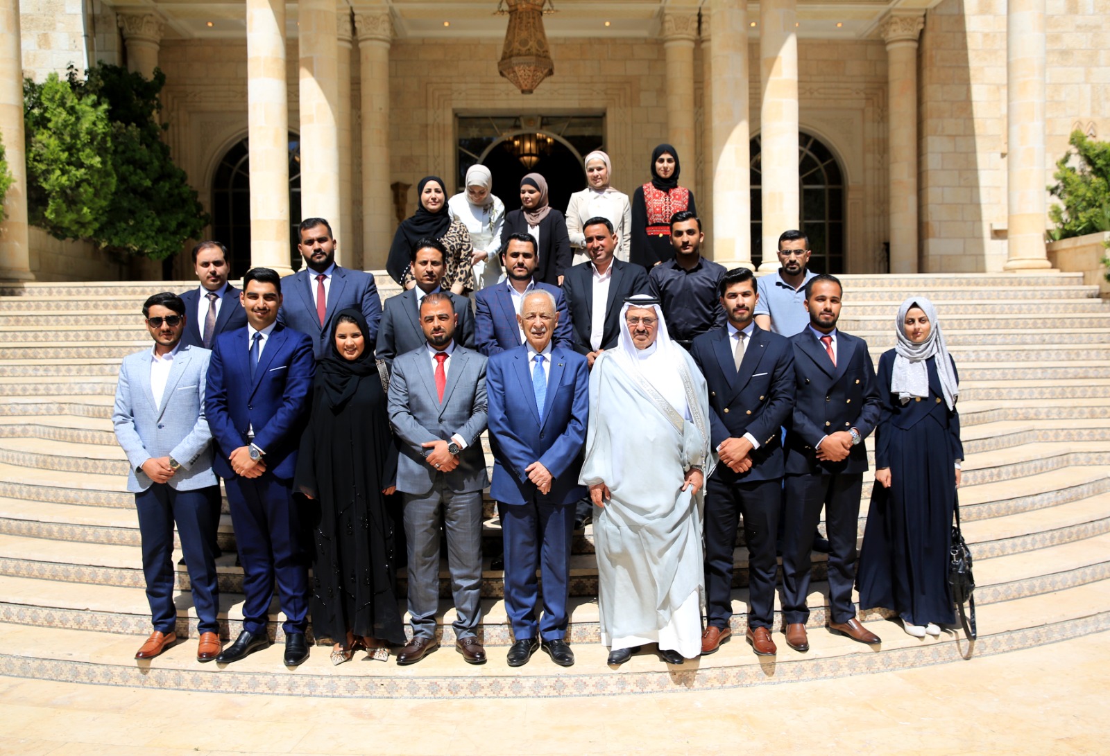 Madar Al-Saa Images 0.9973985505465555