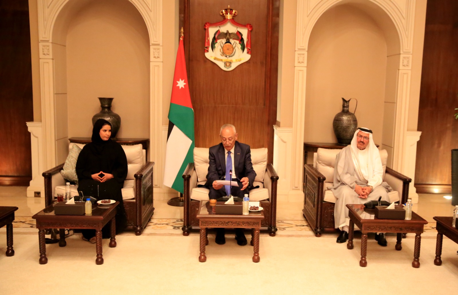 Madar Al-Saa Images 0.3815468352941985