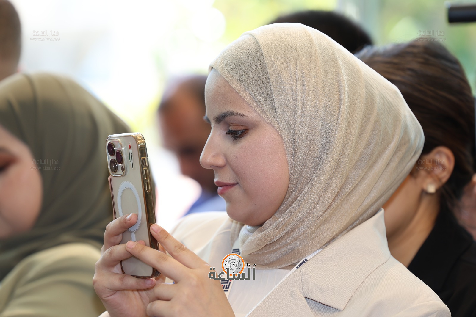 Madar Al-Saa Images 0.9450745606849305