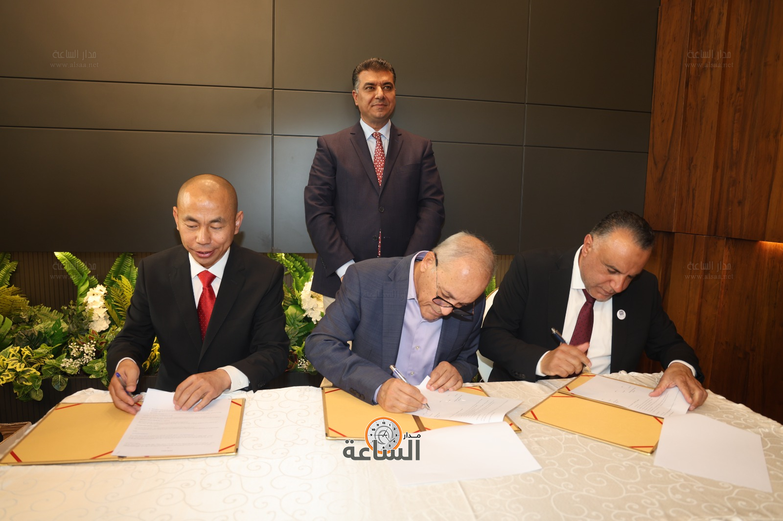 Madar Al-Saa Images 0.9219325847869626