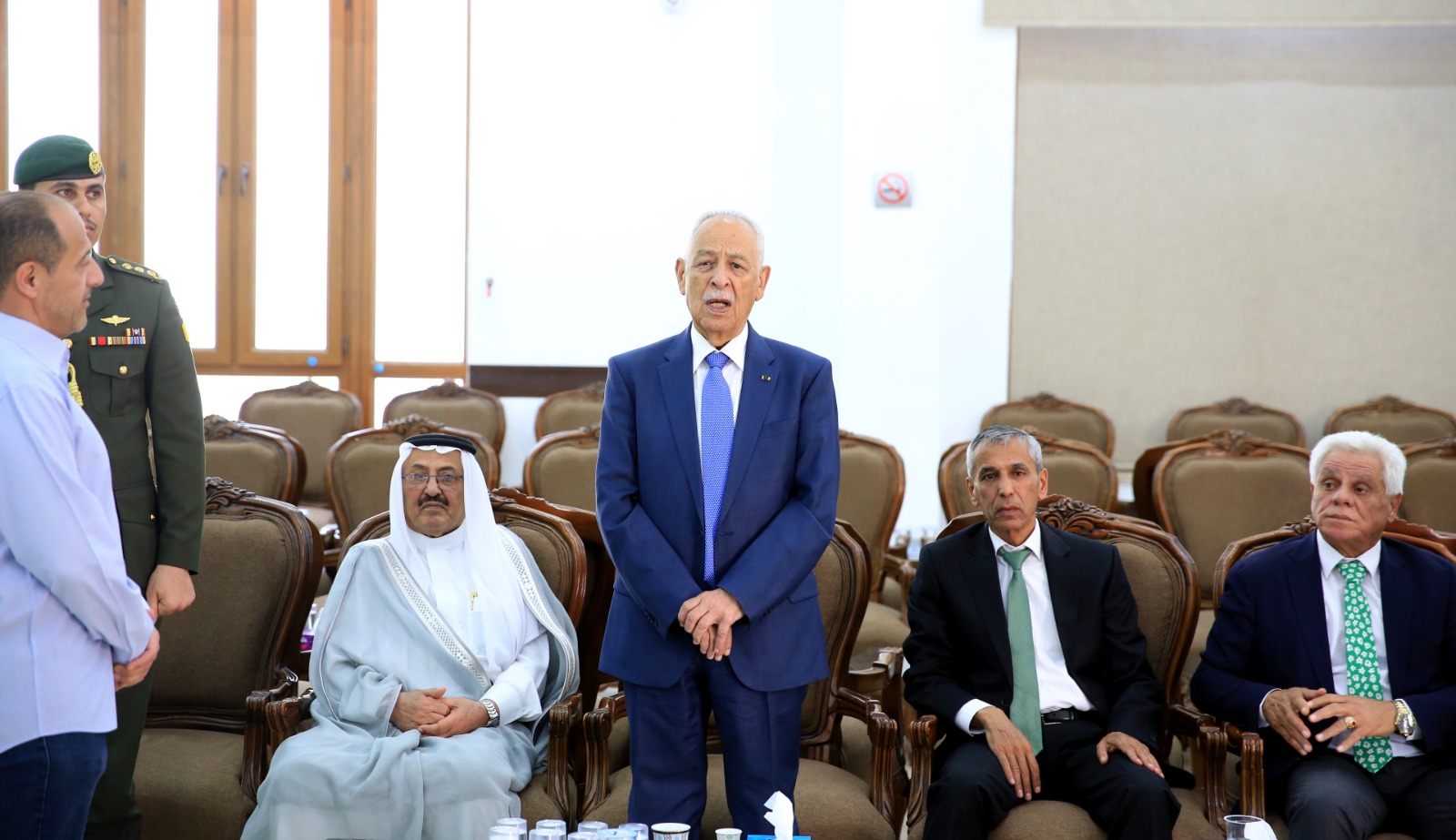 Madar Al-Saa Images 0.16296178365086034