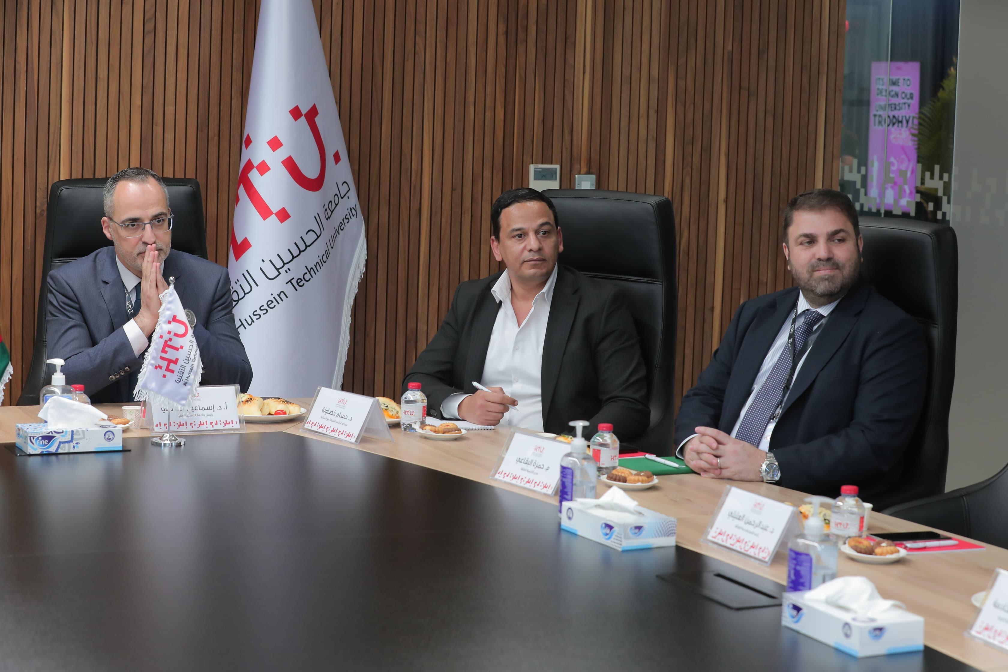 Madar Al-Saa Images 0.18598930312109874