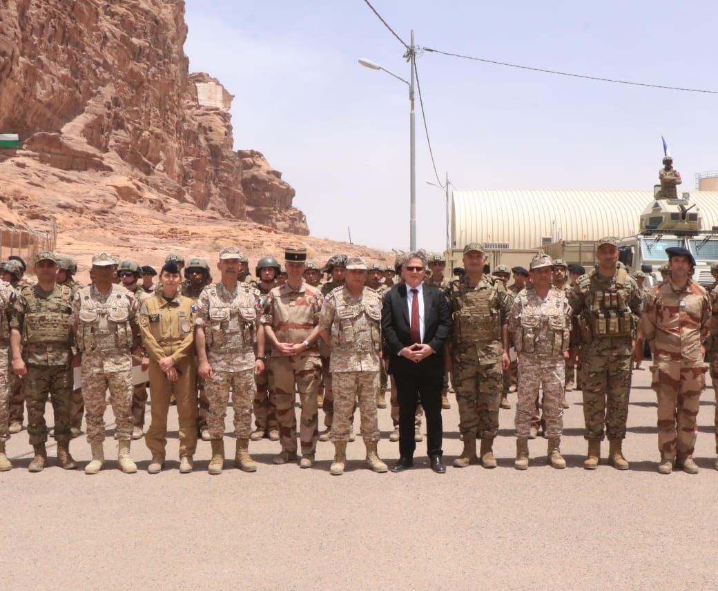 Madar Al-Saa Images 0.4139041876637872