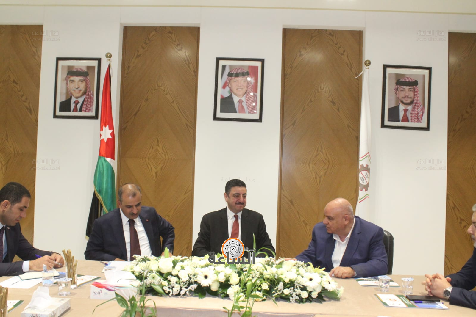 Madar Al-Saa Images 0.4639281561028964