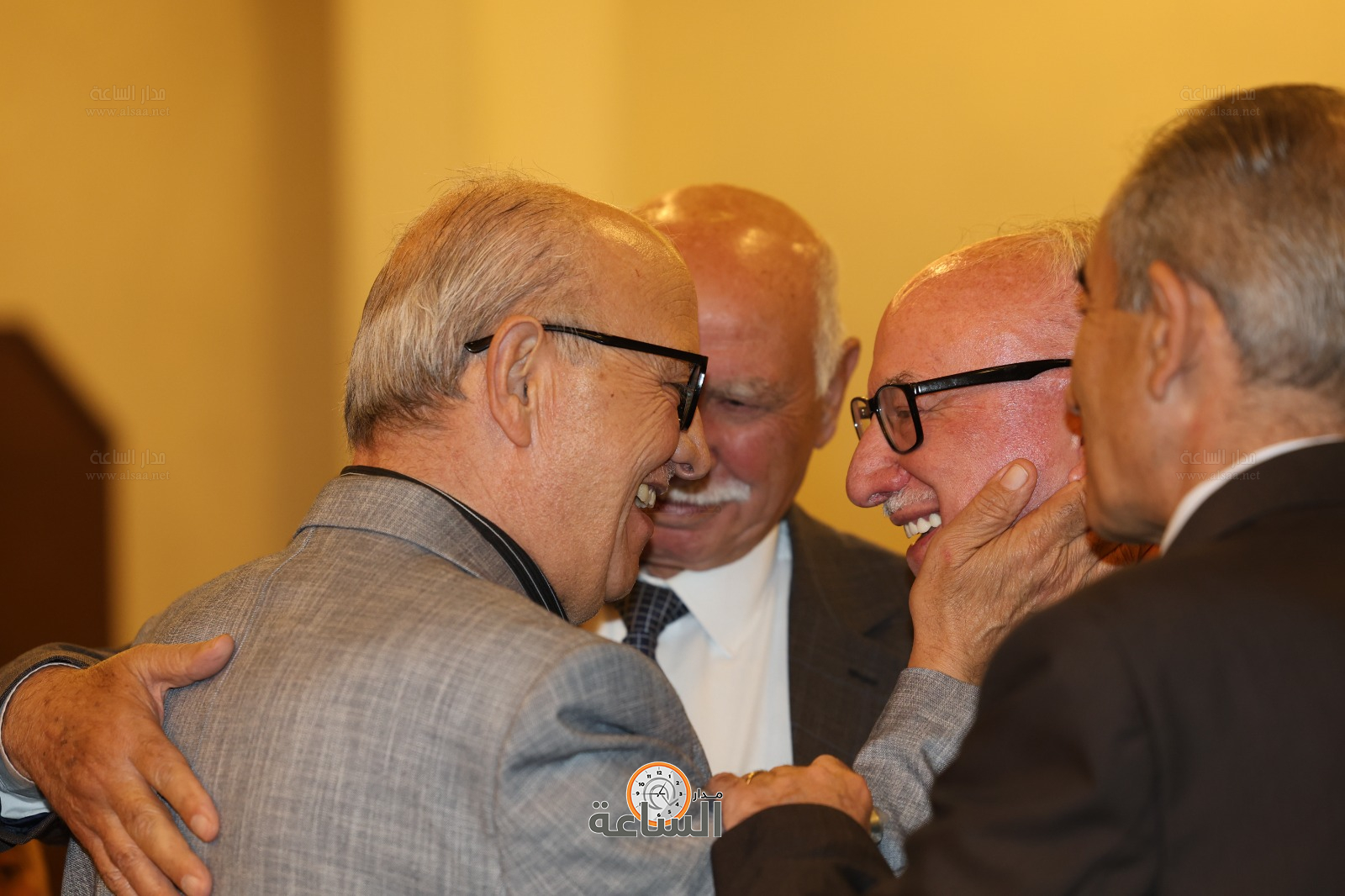 Madar Al-Saa Images 0.8235649935069136