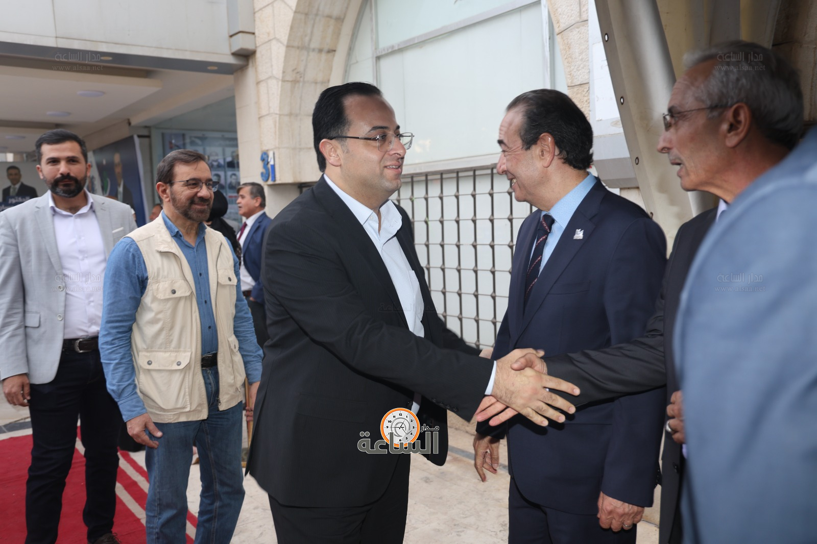 Madar Al-Saa Images 0.41995387207696566