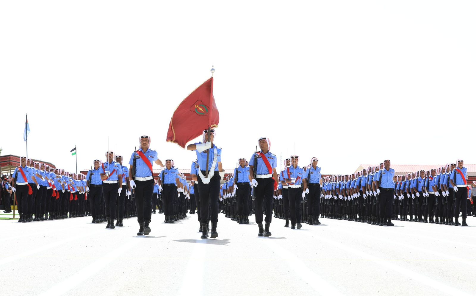 Madar Al-Saa Images 0.23977624011708587