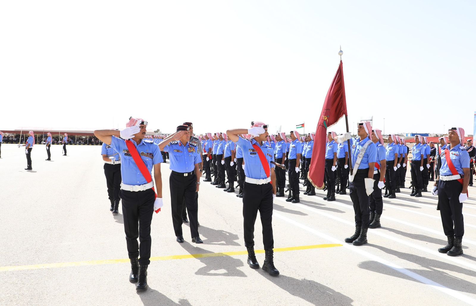 Madar Al-Saa Images 0.6774104816192511