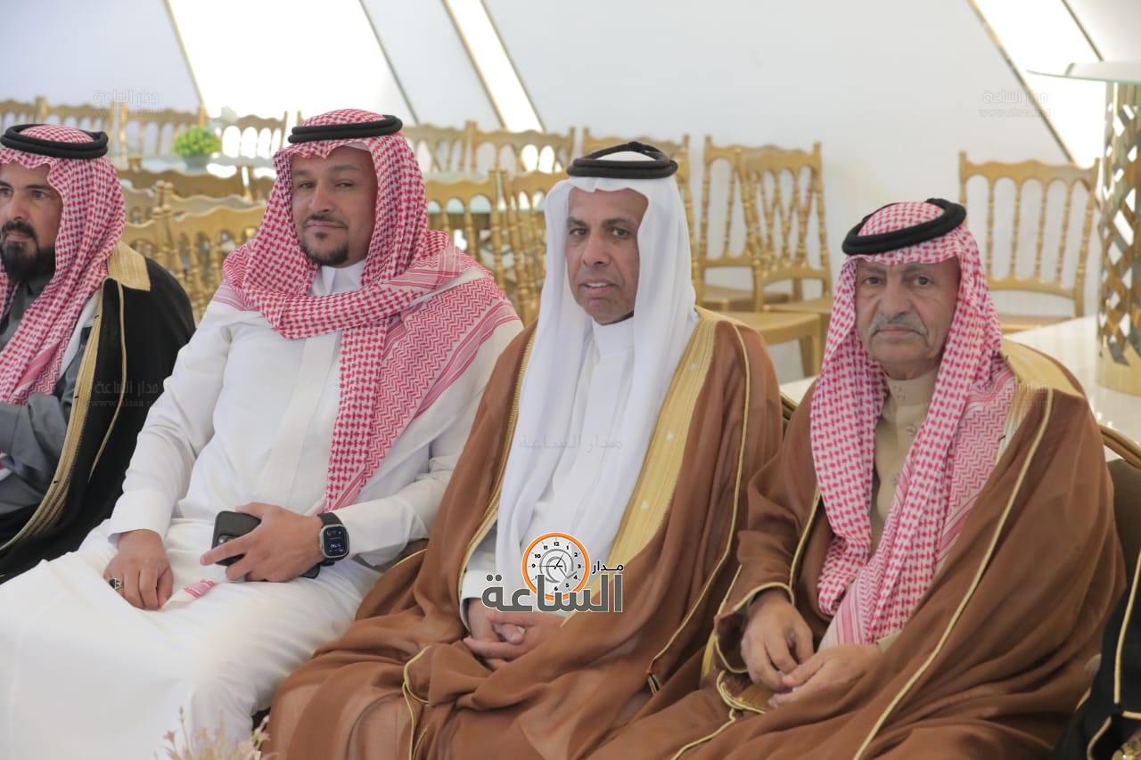 Madar Al-Saa Images 0.2356615763416815