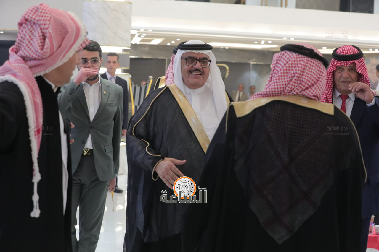 Madar Al-Saa Images 0.7210163692986529