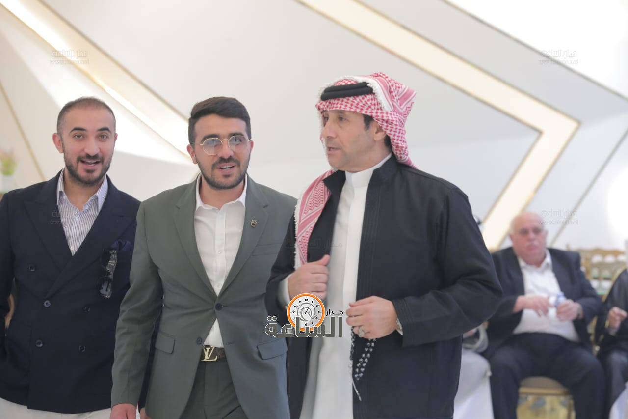 Madar Al-Saa Images 0.8992345853745672