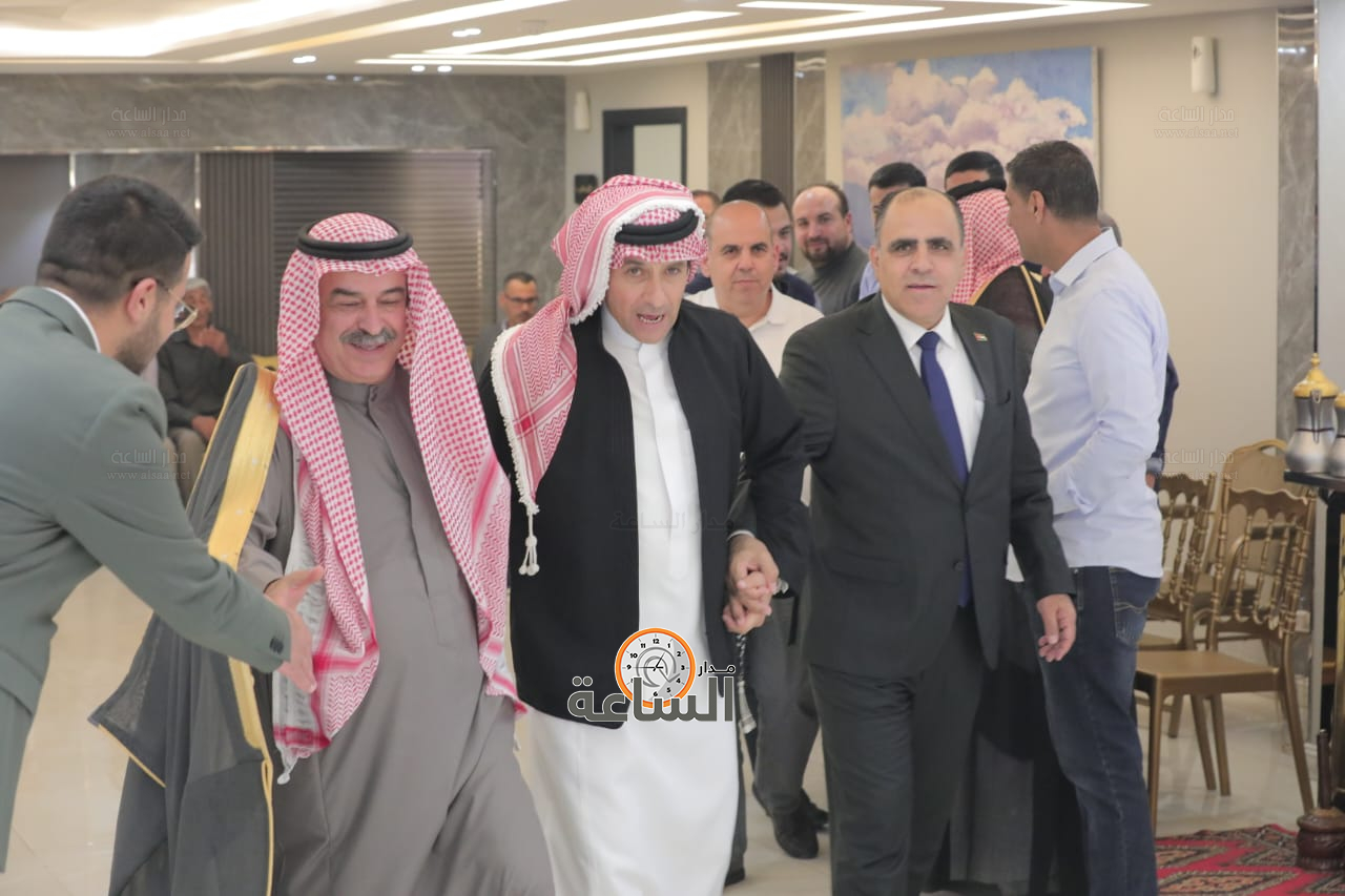 Madar Al-Saa Images 0.7078099659063487