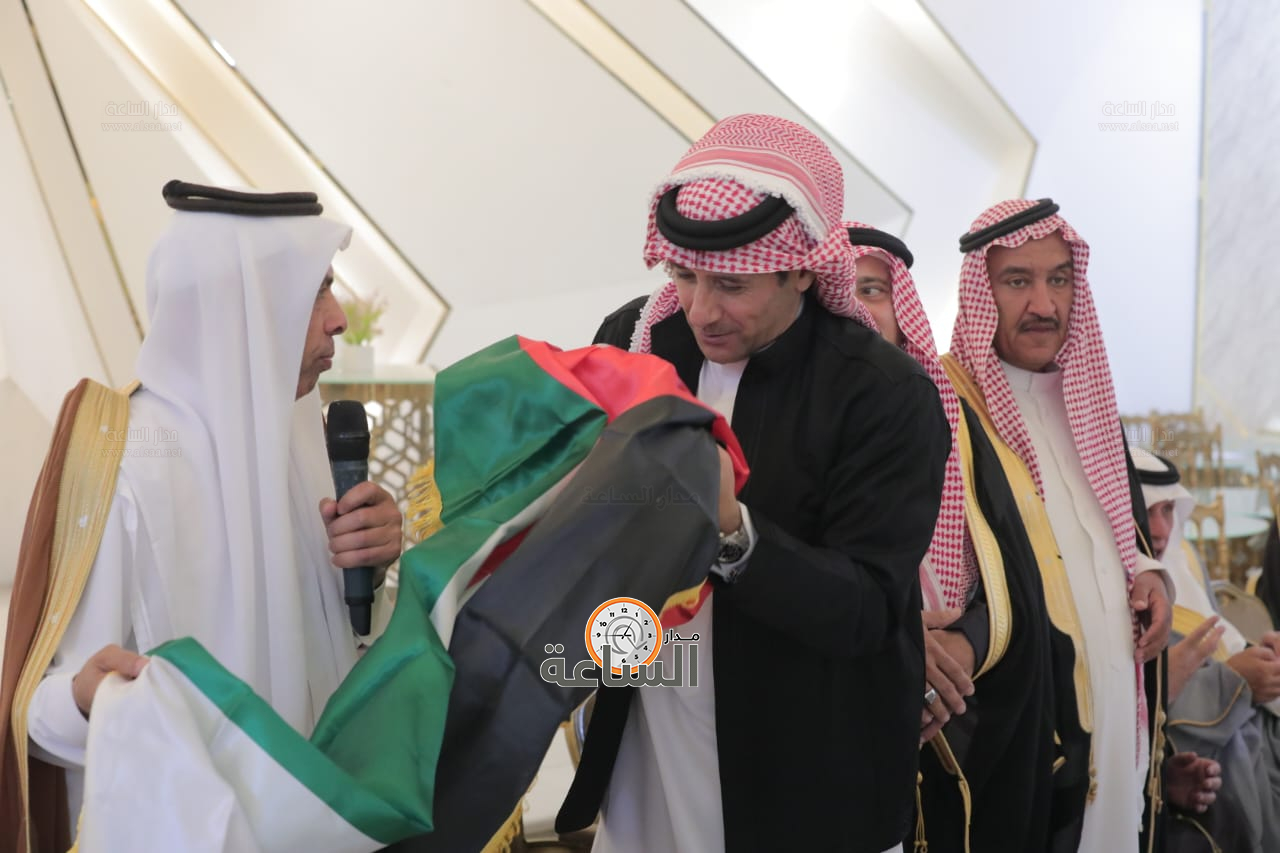 Madar Al-Saa Images 0.4635793035545027