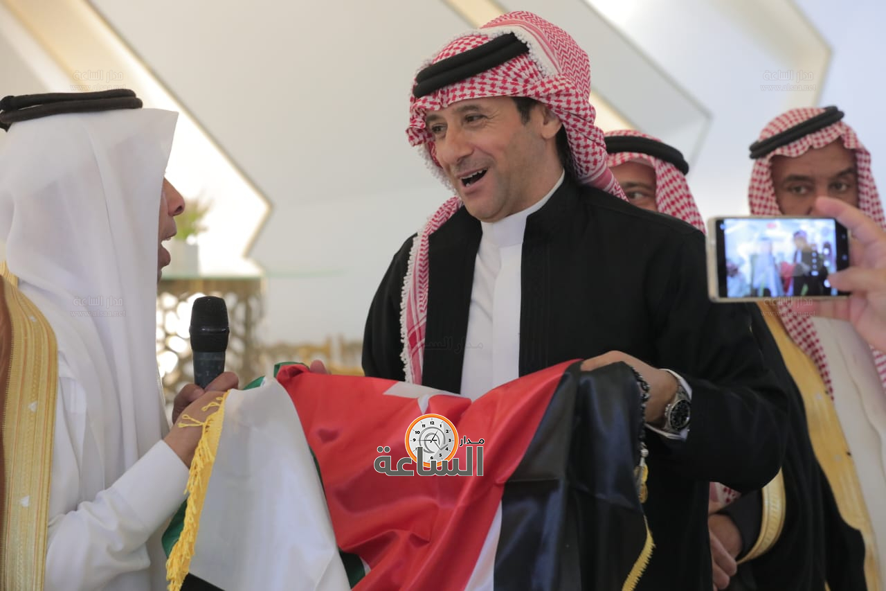 Madar Al-Saa Images 0.6759333563388755