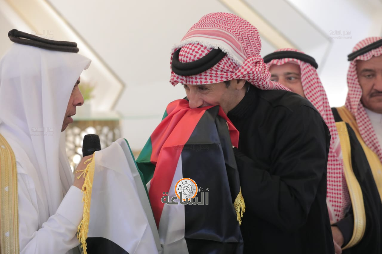 Madar Al-Saa Images 0.230005342586582