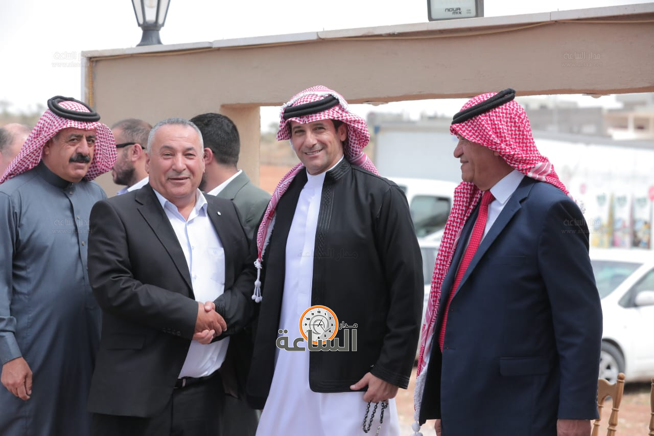 Madar Al-Saa Images 0.44898902750186276