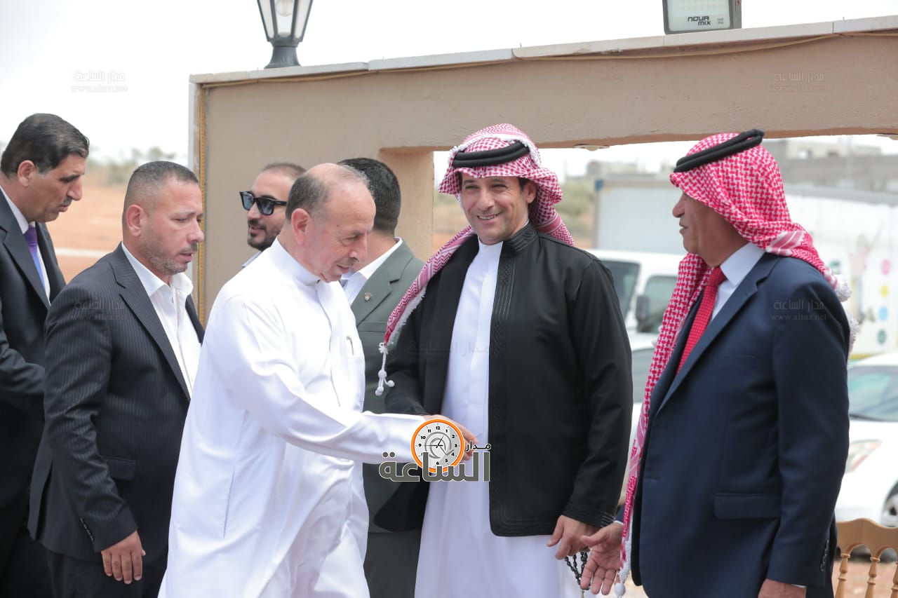 Madar Al-Saa Images 0.8594832215042607