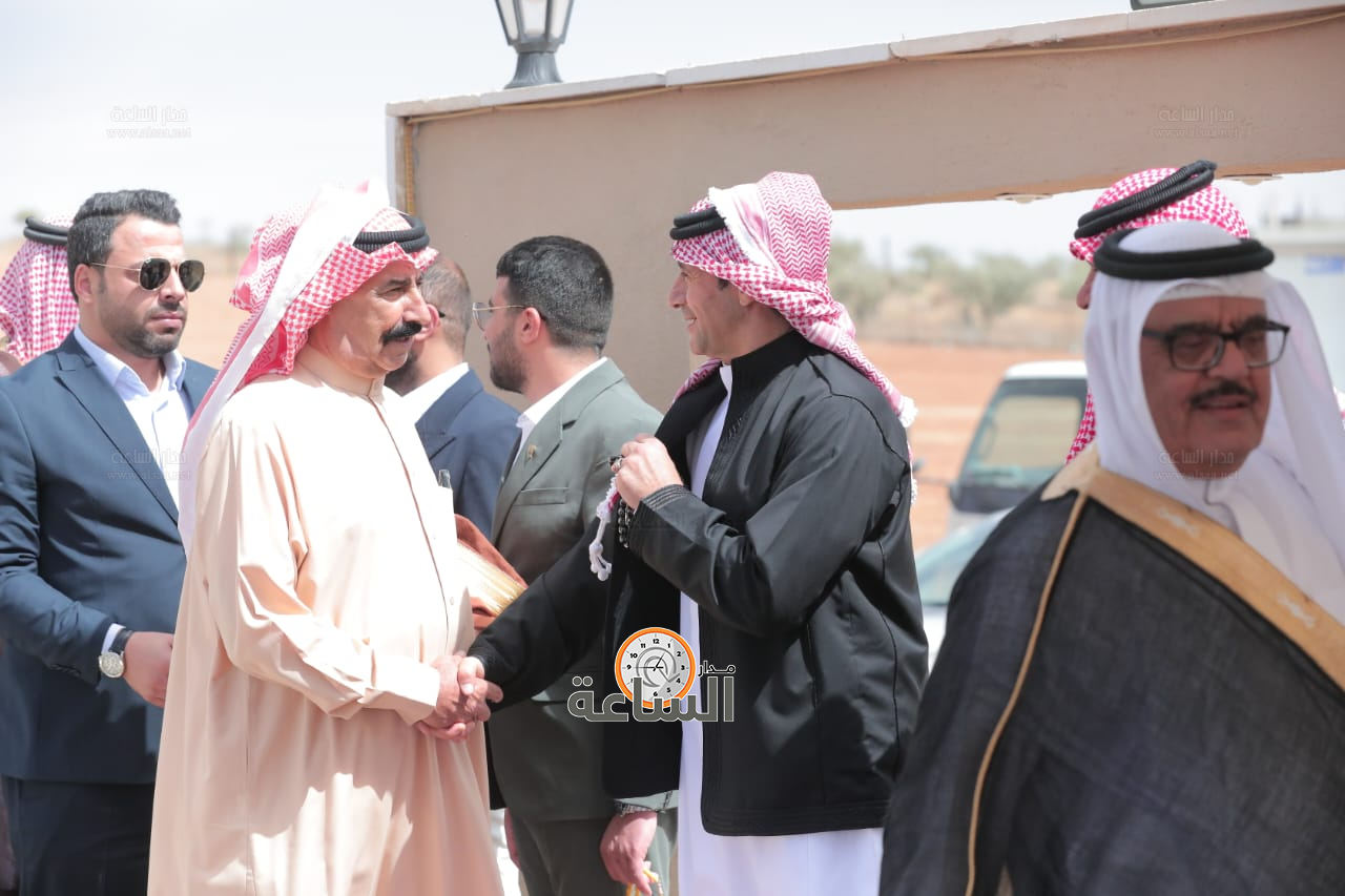 Madar Al-Saa Images 0.47978183485349446