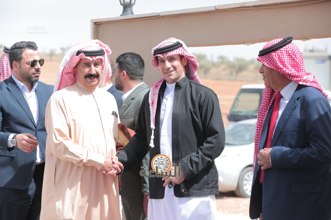 Madar Al-Saa Images 0.3974092672688597