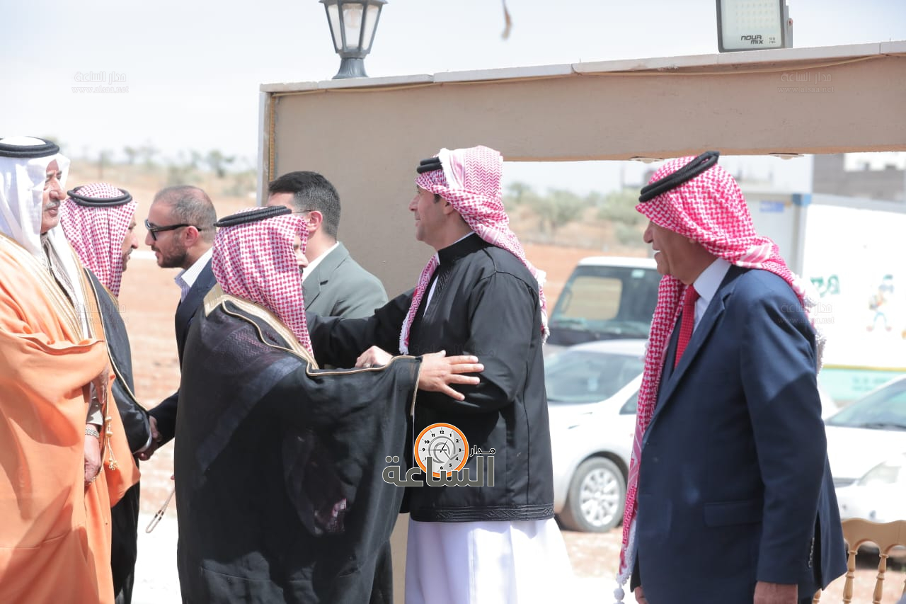 Madar Al-Saa Images 0.8719434882437238