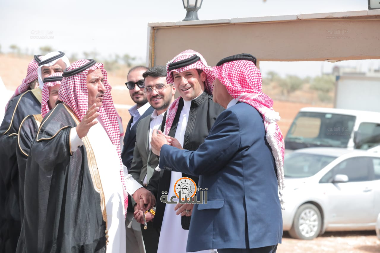 Madar Al-Saa Images 0.10252196829819848