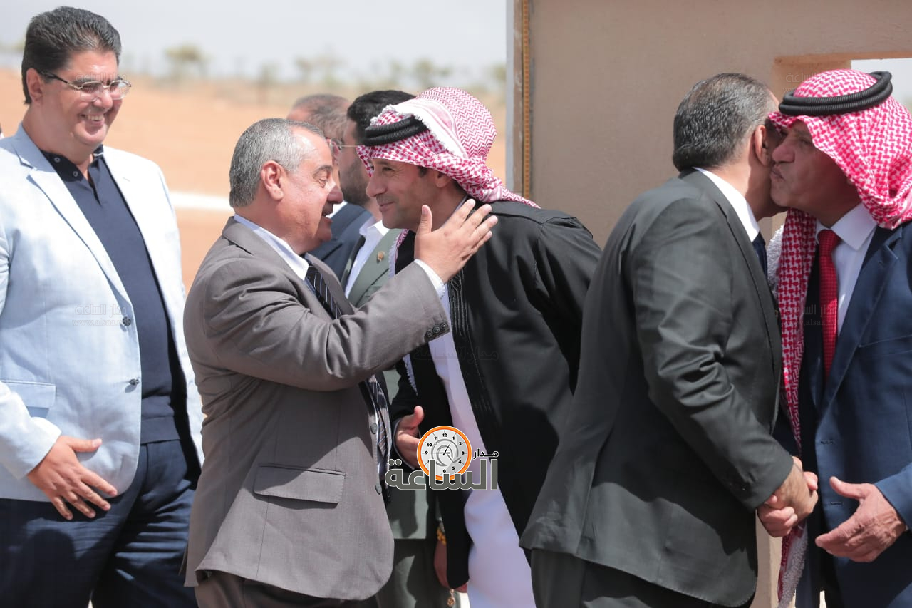 Madar Al-Saa Images 0.2977633140663174