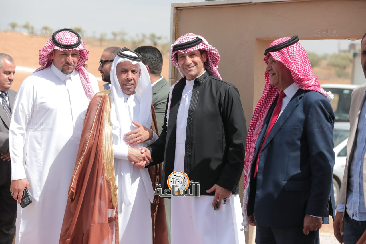 Madar Al-Saa Images 0.9324868007282437