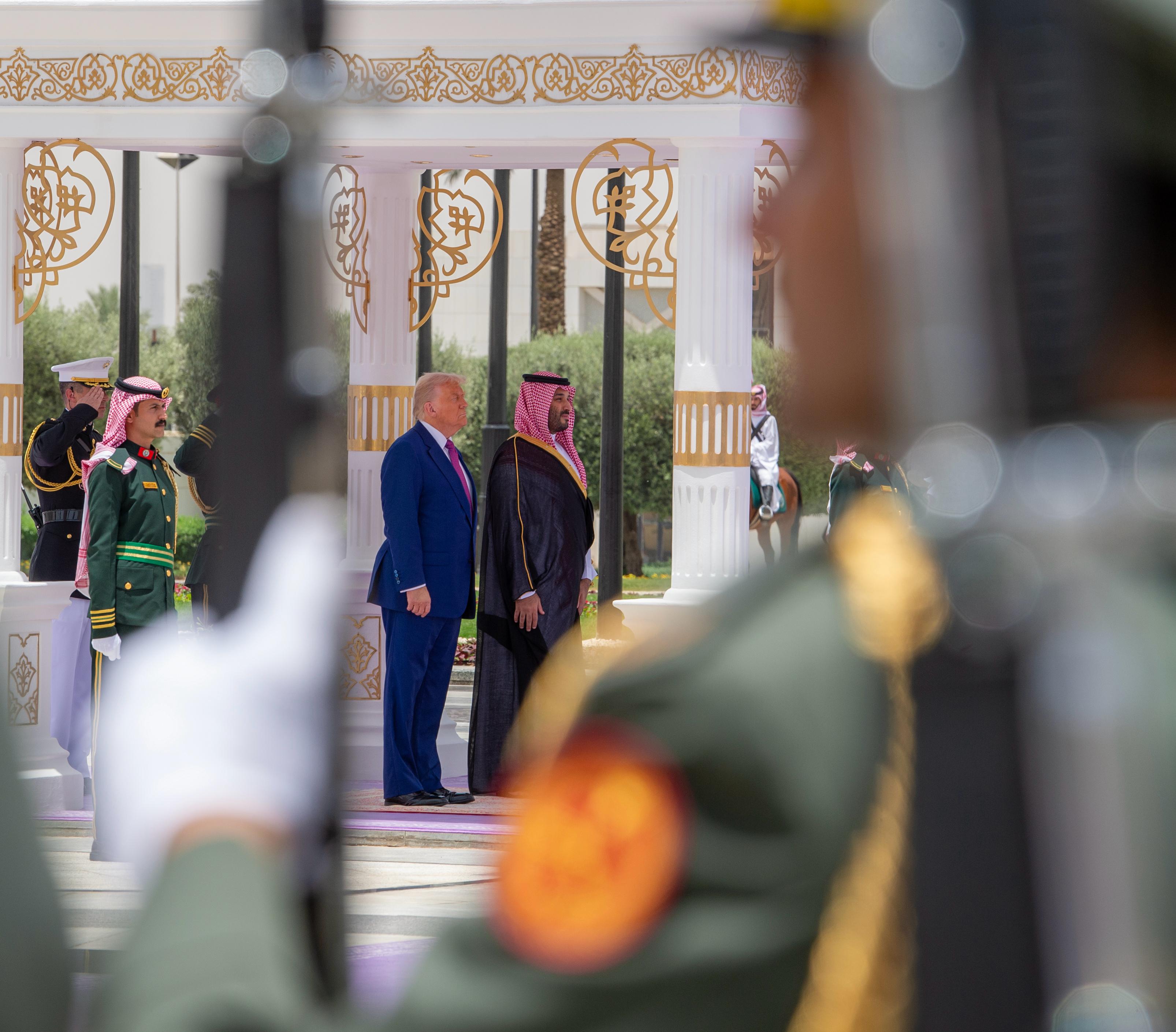 Madar Al-Saa Images 0.646540283357327