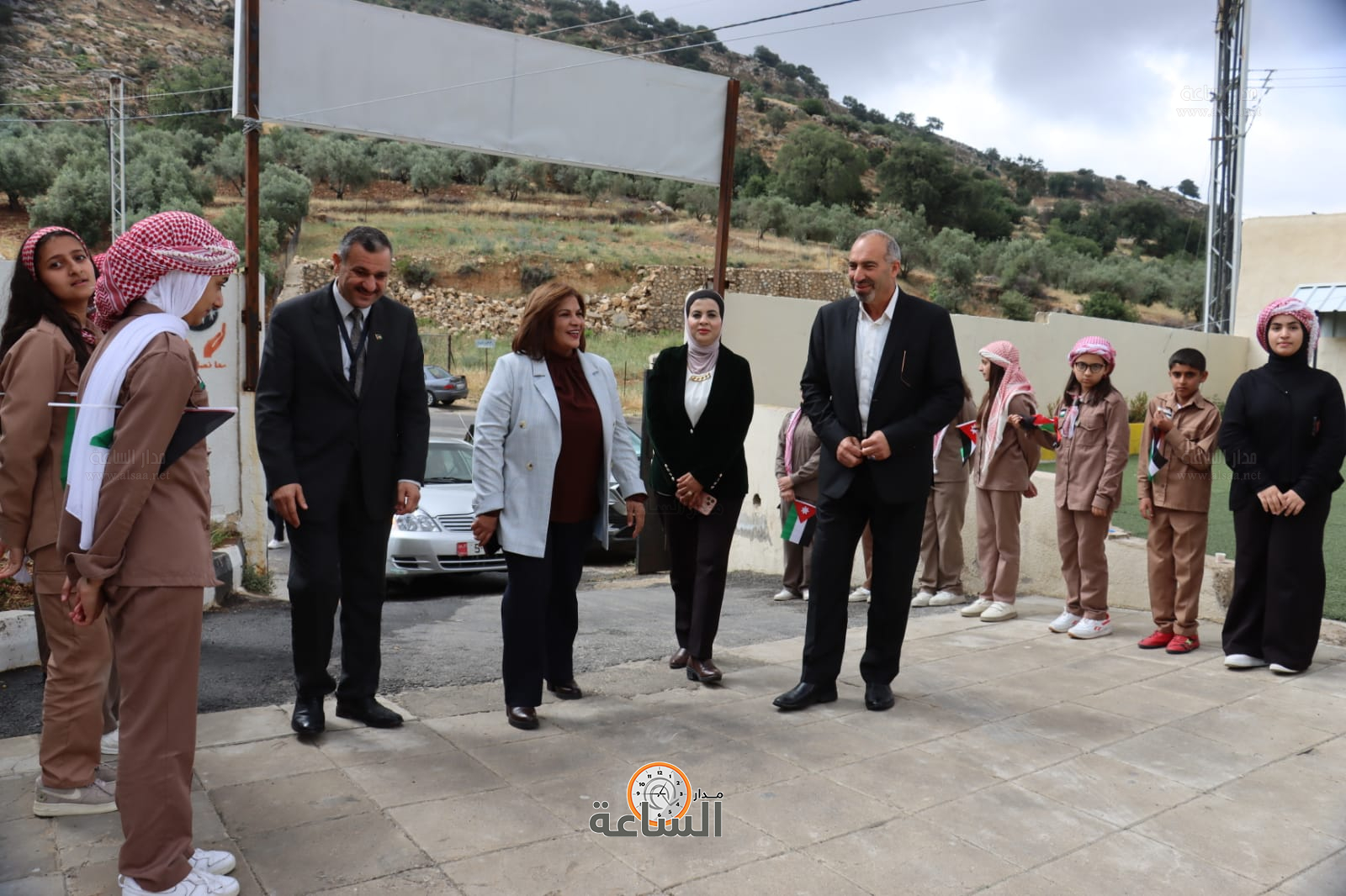 Madar Al-Saa Images 0.8227514247990816