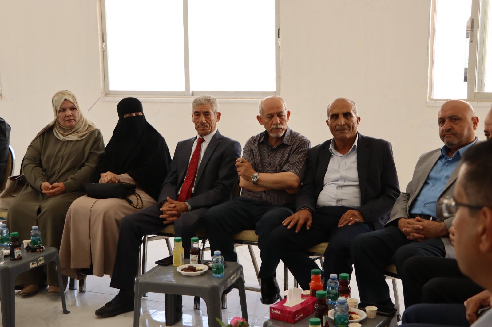 Madar Al-Saa Images 0.479132526290738