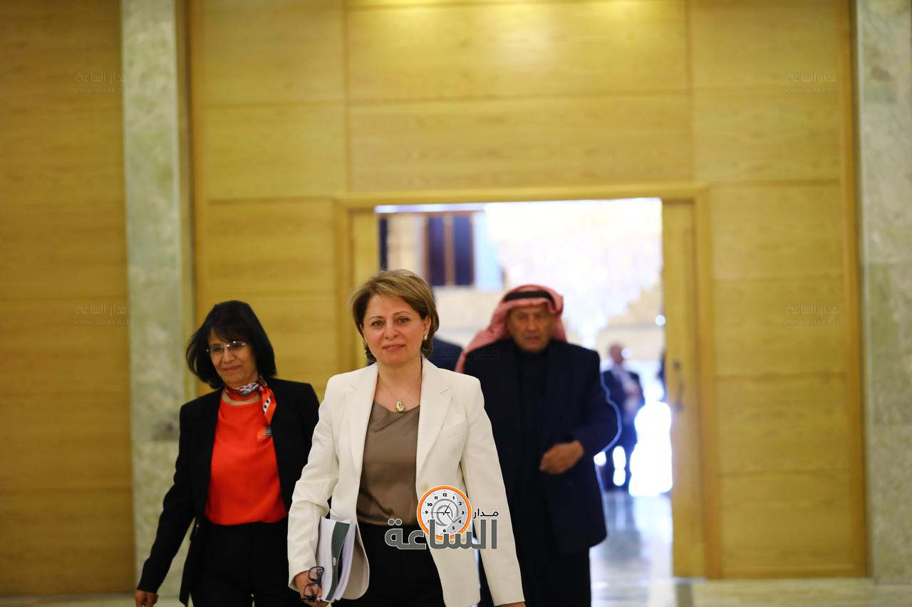 Madar Al-Saa Images 0.5234448853040495