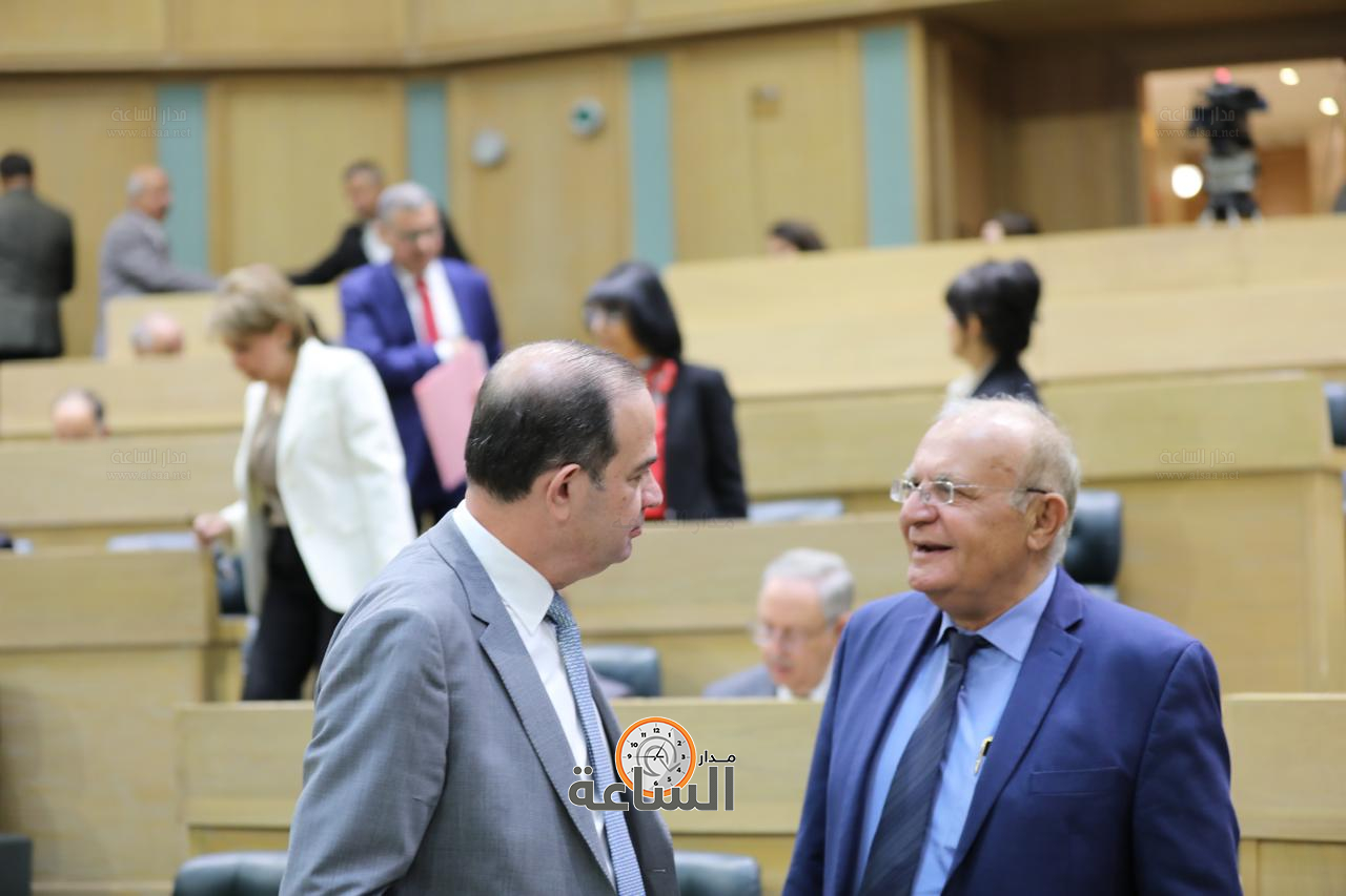 Madar Al-Saa Images 0.7947640181195608