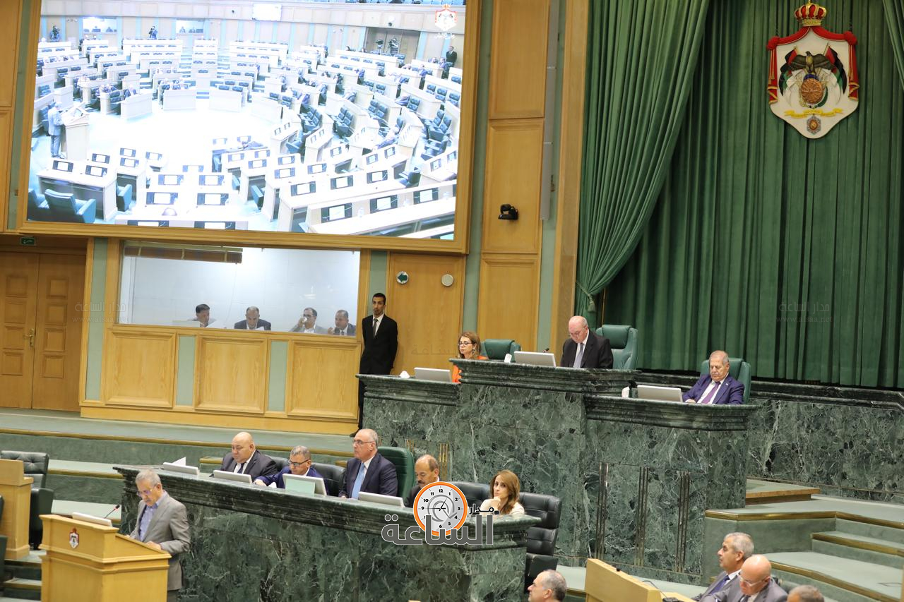 Madar Al-Saa Images 0.9412118232764091