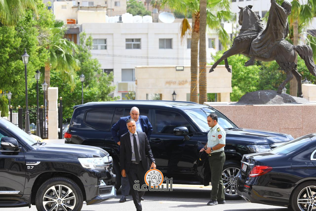 Madar Al-Saa Images 0.2415205434511336